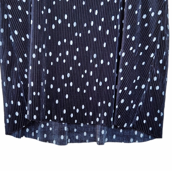 Papermoon Flared Tank Top Womens Size Medium Black Pleated New Stretch - Picture 7 of 12